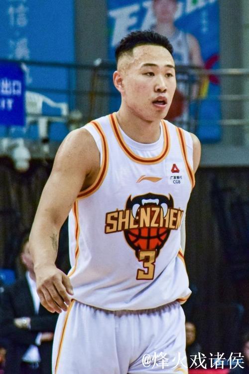 贺希宁15分深圳胜浙江 邹阳23+8福建胜江苏